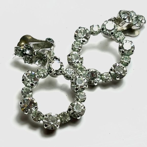 VINTAGE DROP HOOP CLEAR RHINESTONES CLIP ON EARINGS - Picture 1 of 2